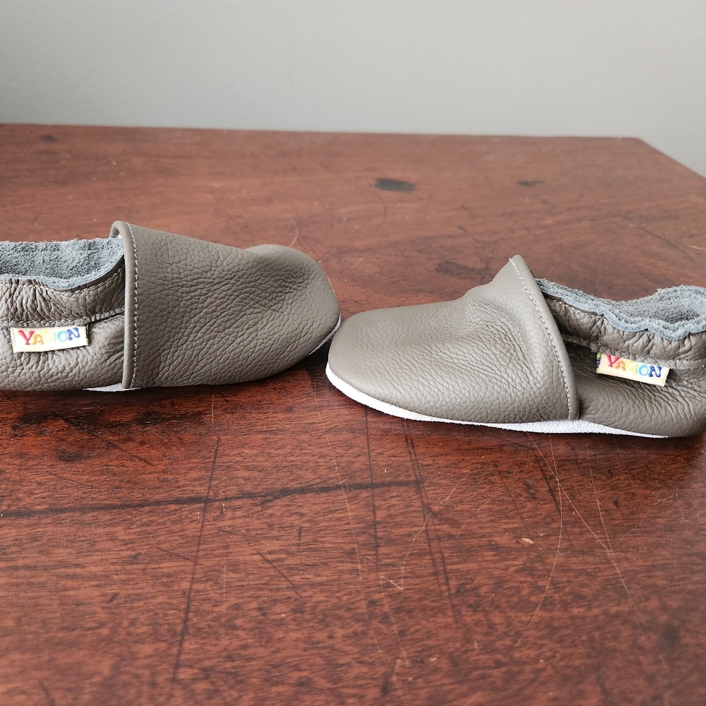 2 pairs yalion leather slip on shoes